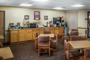 CORATEL INN & SUITES BY JASPER RIVERFALLS - Image 5