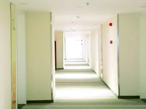7 Days Inn Jinan Changqing University Town Ginza Commercial Street - Image 4