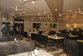Hotel Empire - Image 5