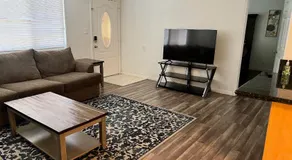 Lovely 1bed,1bath condo with free parking - Image 2