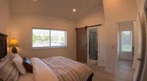 Private Townhomes with EV Charger and Parking and Free Wi-Fi - Image 2