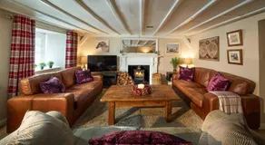 Thornhill Lodge, Historic 4 Bed, 4 Ensuite - Image 4