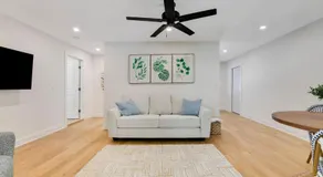 Updated Cottage on Pine Ave - Image 5