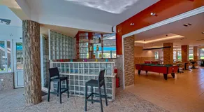 Anilio Plaza - Image 4