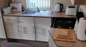 19 Laurel Close Highly recommended 6 berth holiday home with hot tub in prime location - Image 4
