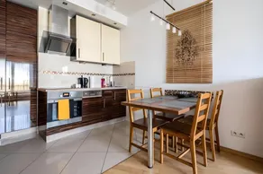 City Centre Platinum Towers Apartment - Image 5