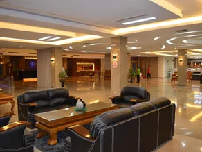 Regina Hotel Pemalang - Image 5