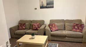 Spacious Comfortable 4 Bedroom House - Image 2