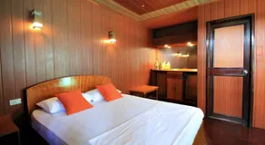 Frendz Hostel Boracay - Image 3