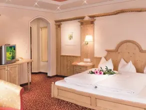 Hotel Neue Post - Image 3
