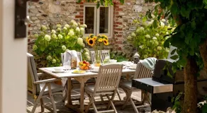 The Courtyard Suite - Image 5