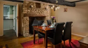 Wyck Cottage - Image 2