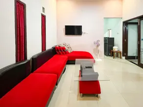 Oma Kost 3 Probolinggo Mitra RedDoorz - Image 4