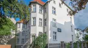 Riviera Residence Apartments - Image 3