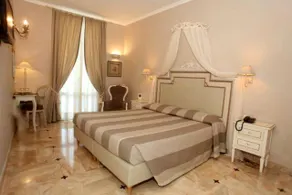 Hotel La Colonnina - Image 2