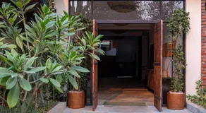 Heirloom Guesthouse - Image 4