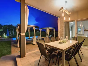 Holiday Home in Novigrad with Pool near Beach - Image 3