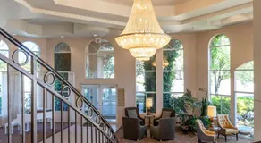 Forest Villas Hotel - Image 2