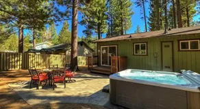 Bear Cub Cabin - Pets - Hot tub - Arcade Game - Image 5