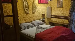 Apartma Miša, Tomo Ketiš sp - Image 2
