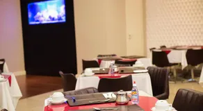 JB Palace Hotel - Image 4
