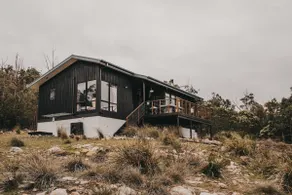Black Wattle Coastal Retreat - Image 5