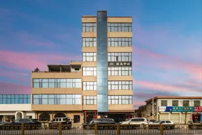 GD Jelly Esports Hotel - Image 2