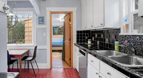Greenlake Craftsman - Hot Tub, AC, Dog Friendly - Image 5