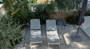 Luxury Beachfront Villa Carlisa - Image 5