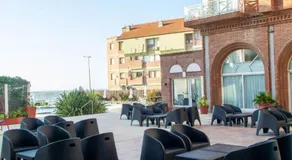 Hotel Reviens - Image 5