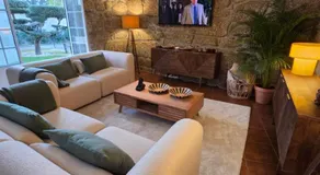 Villa Moura - Pool & Jacuzzi - Image 2