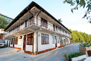 OYO 8989 Hotel Raj - Image 5