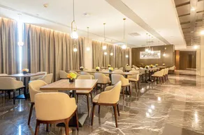 Yanshi Savile Yucheng Hot Spring Hotel - Image 2