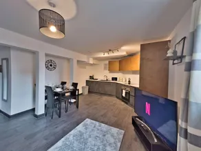 Newton's Suite - Image 3