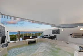 Penthouse with Rooftop and Spa - 3 BR Bali Resort in Kingscliff 1324 - Image 4