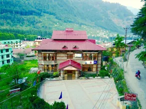 Hotel Devlok By DLS Hotels - Image 3