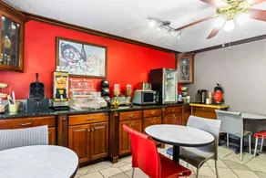 Econo Lodge Russellville - Image 5