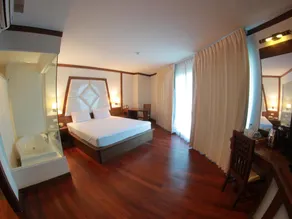 River City Hotel - Image 2