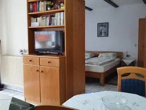 Schone Ferienwohnung mit Terrasse in Homberg - Image 2
