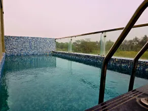 Meerah Mahal Entire Luxurious Aqua Golf Villa 32 - Image 4