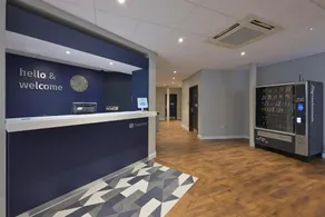 Travelodge Glossop - Image 2