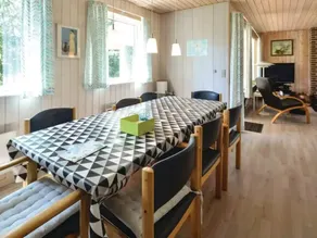 Maison adaptée aux familles avec barbecue et jardin | Vue sur l'eau - Image 5