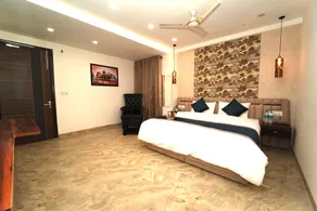 Hotel Chandigarh Heights - Airport Road Manali Highway Transit Hotel - Image 4