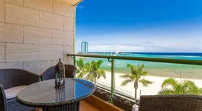 Arrecife Sands- Seafront Apartment - Sea Views - Private Underground Parking - Image 2