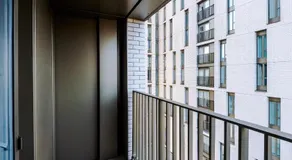 Sleek Apartment in Manchester by 53 Degrees Property, Ideal for Couples, Amazing Location! - Image 5