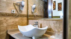 La Strada Boutique Villa - Image 5