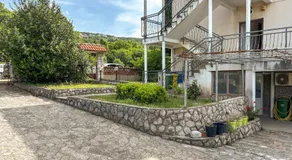 Three-Bedroom Apartment in Kostrena Rijeka - Image 3
