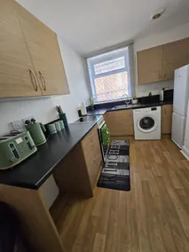 Glams luxury flat - Image 5