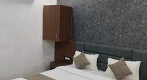 Gamthi Rooms & Resort - Image 2
