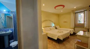 Elisart Guest House - Image 2